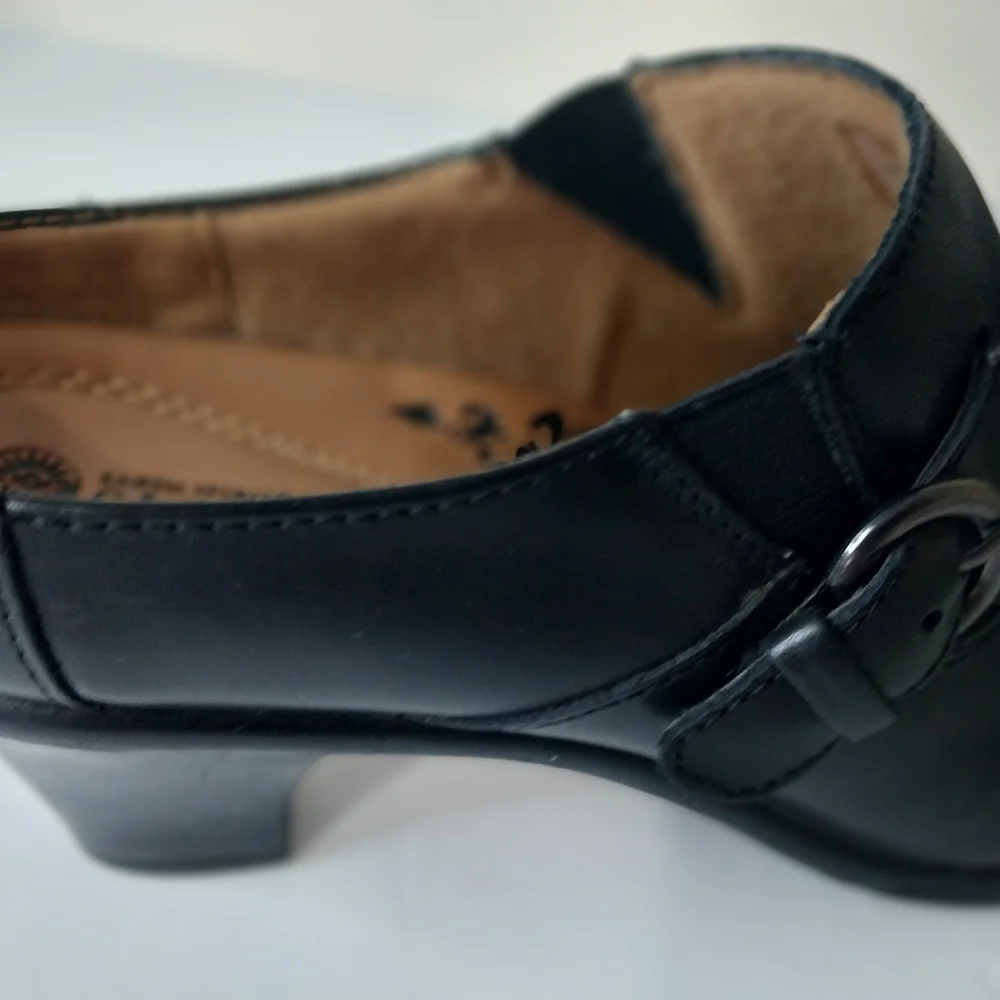 Earth Spirit Classic Black Leather Size 7 Women"s Shoes. - Picture 9 of 12